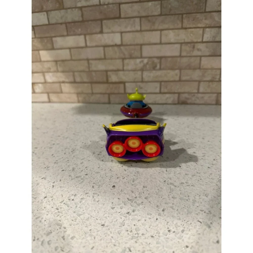 Disney Parks Toy Story Land Alien Swirling‎ Saucers Ride Vehicle Toy Purple Red
